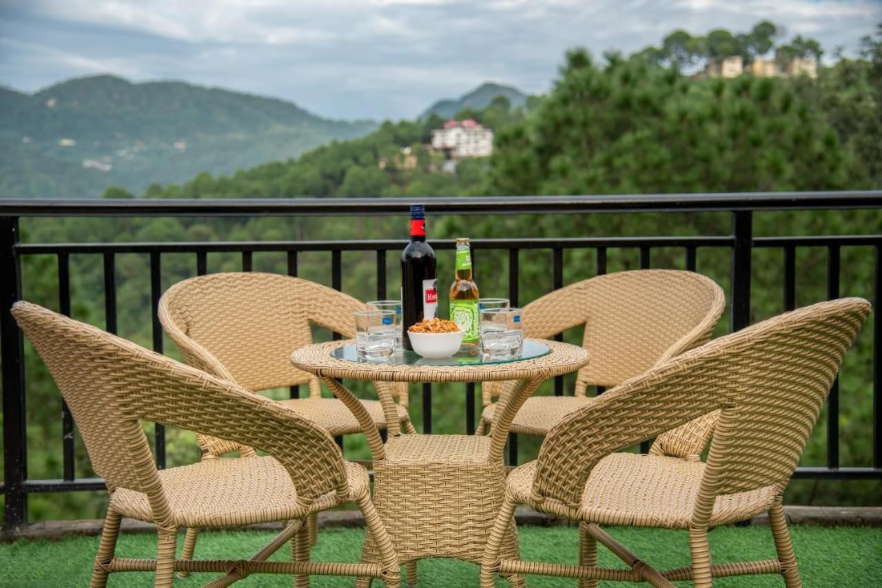 Himalyan Basera I Pvt Balcony I Serviced Apt I By Exotic Stays Kasauli Eksteriør billede